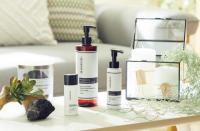 ニトリ　初の自社化粧品ブランド、「デコホーム」やECなどで販売