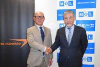 ビィ・フォアードと商船三井が越境ECで環境対応輸送　中古車海上輸送にLNG船導入